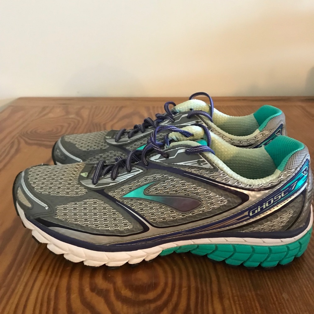 Brooks Ghost running shoe, Women’s size 10.5